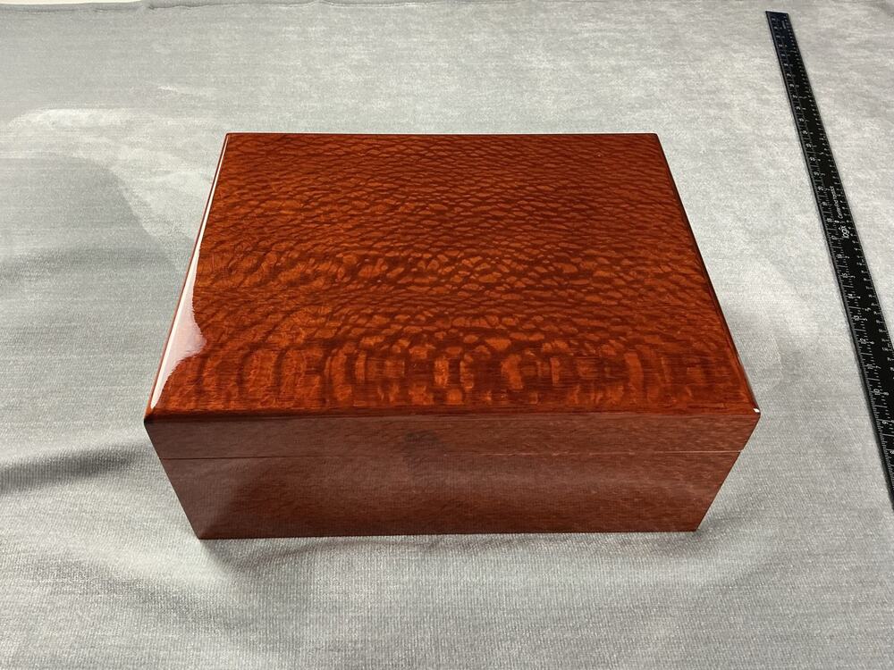 Savoy Bubinga 50-Cigar Wood Humidor w/ Digital Hygrometer